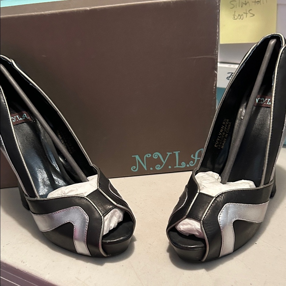 Women’s size 9 1/2 N.Y.L.A. Elegant Black and Silver Heels